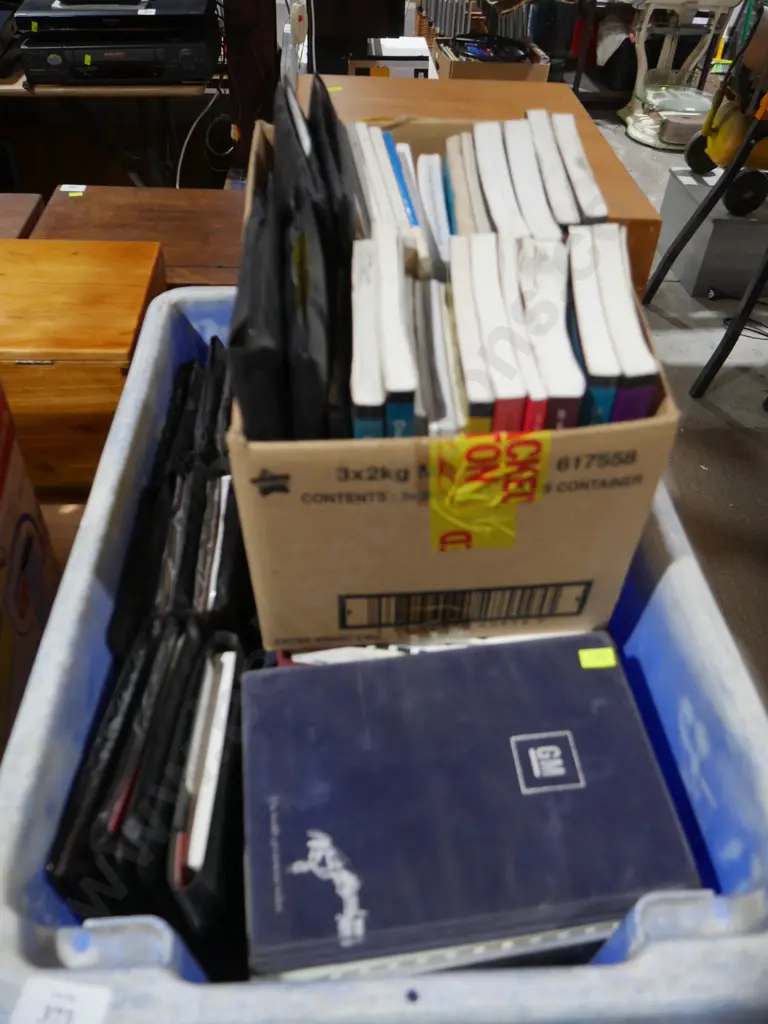 Assorted car manuals Image 1++