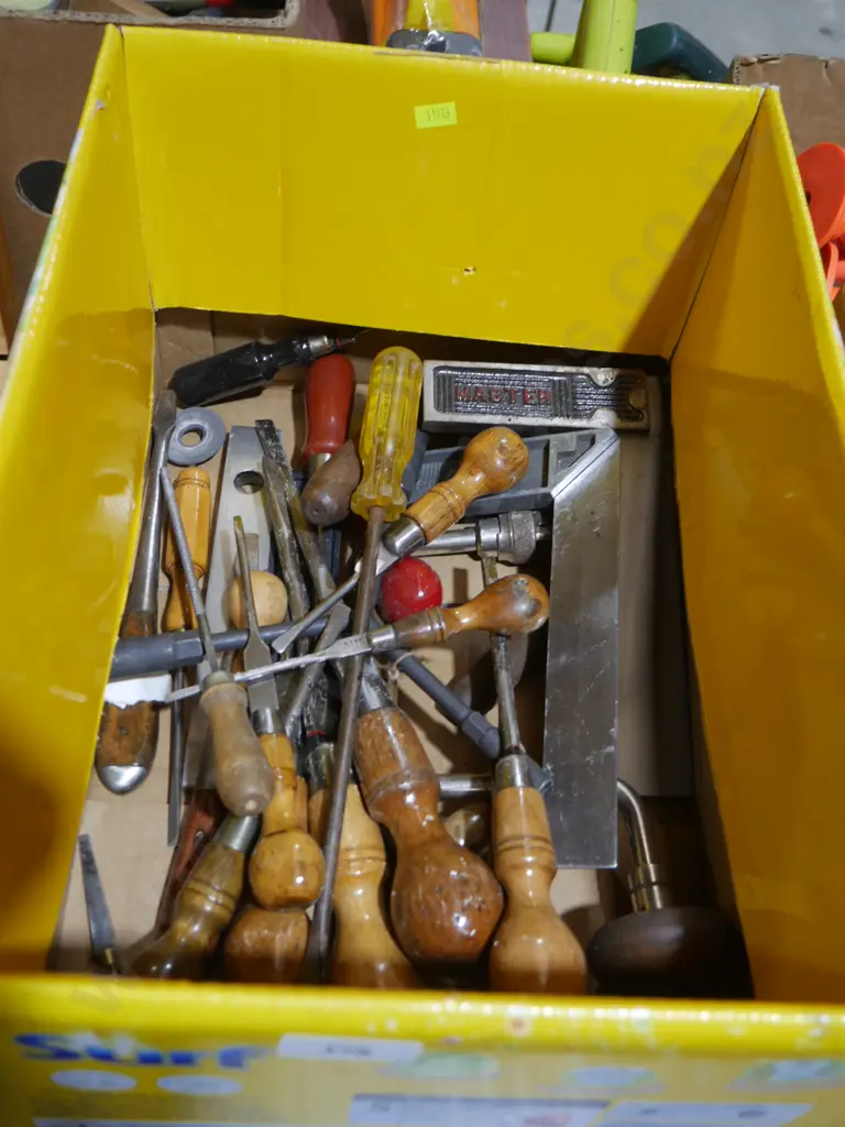 Vintage screwdrivers etc Image 1++
