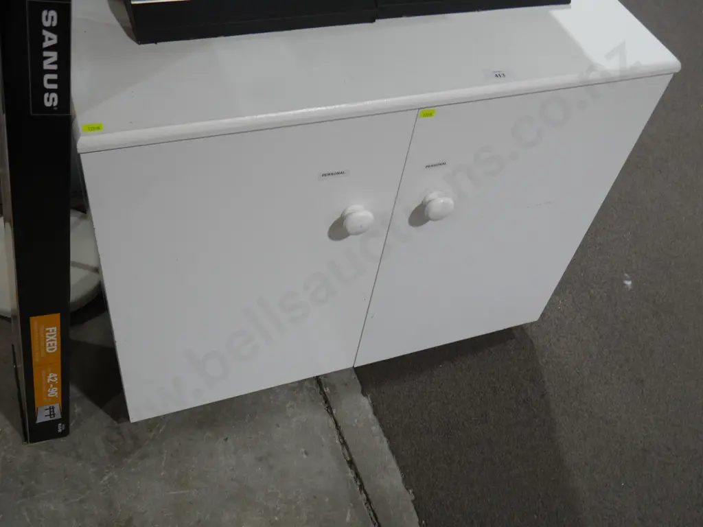 Two door cabinet Image 1++