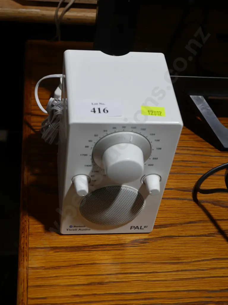 Tivoli radio Image 1++