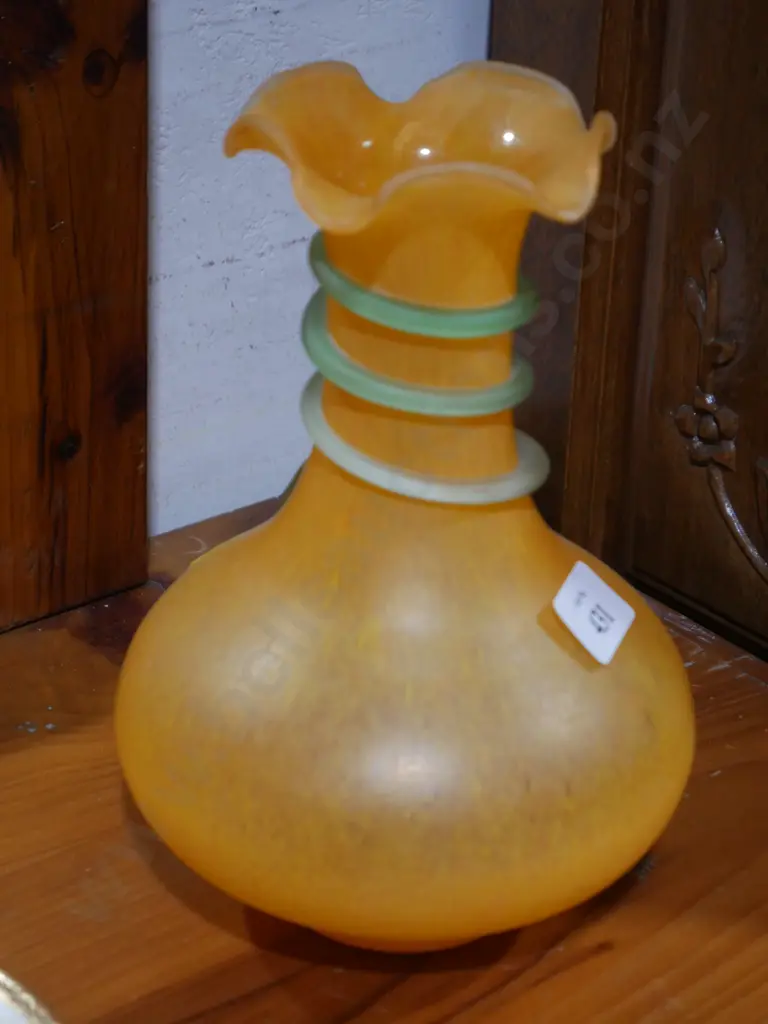 Art glass vase Image 1++