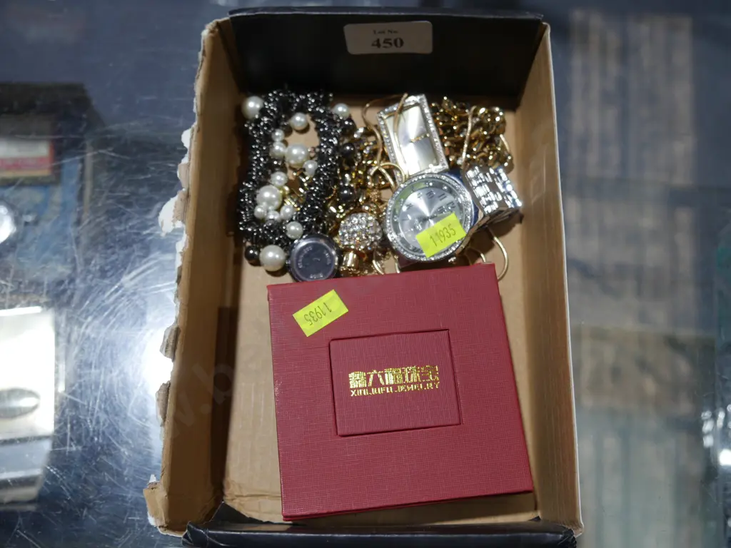 Jewellery and watches Image 1++