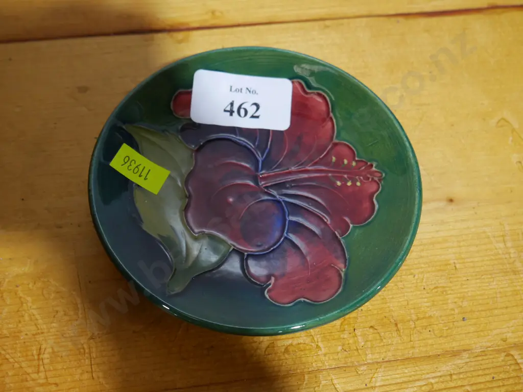 Moorcroft dish Image 1++