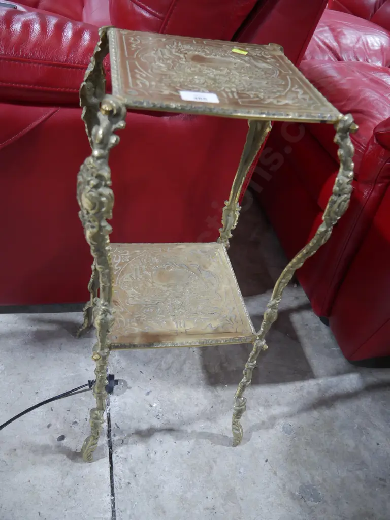 2 tier brass plant stand Image 1++
