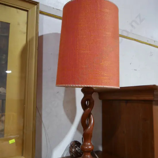 Wood base table lamp