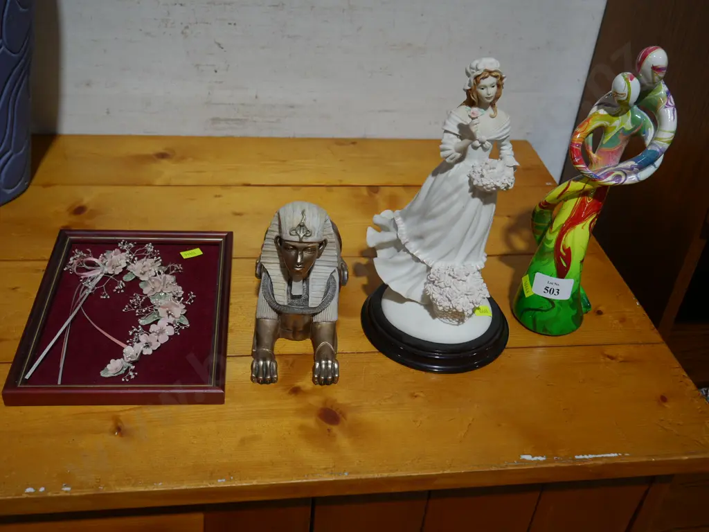 3 figurine ornaments etc Image 1++