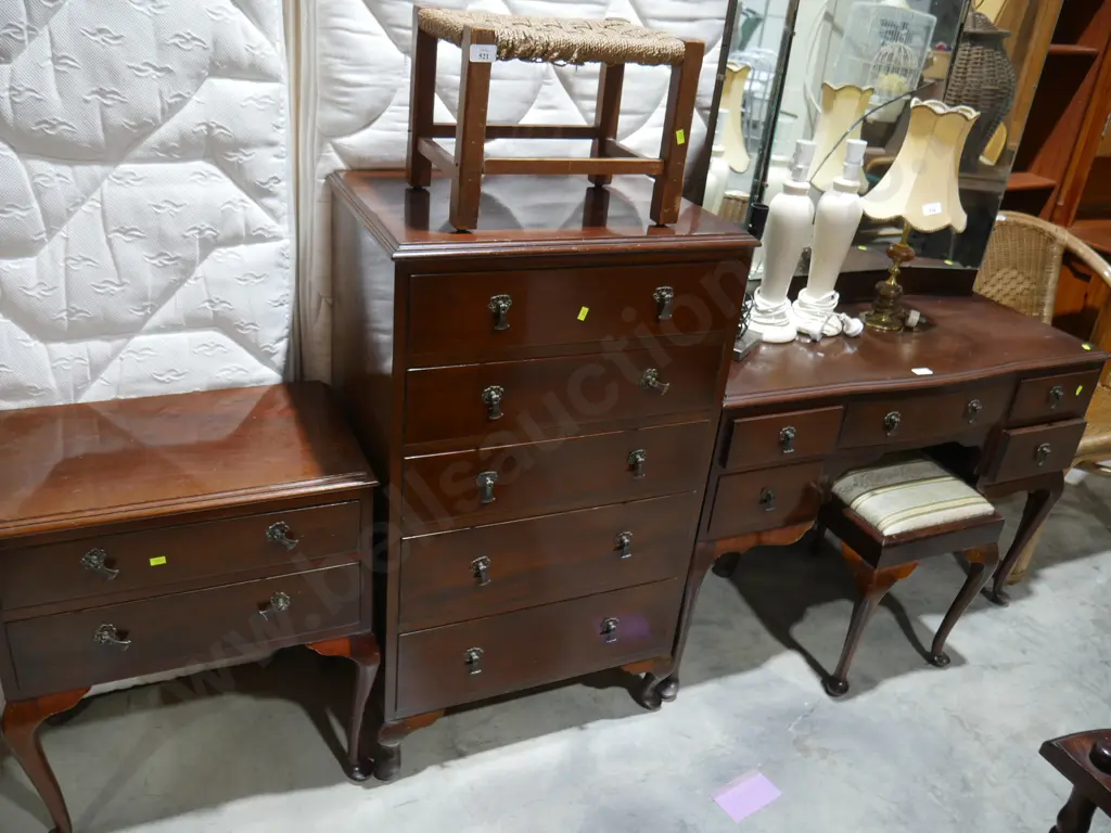 4 piece bedroom suite Image 1++