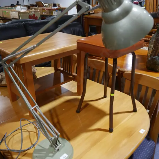 Angle poise lamp