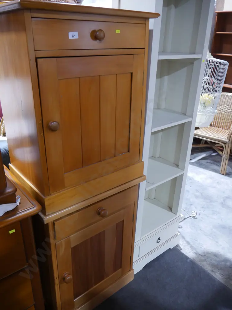 Two bedside cabinets Image 1++