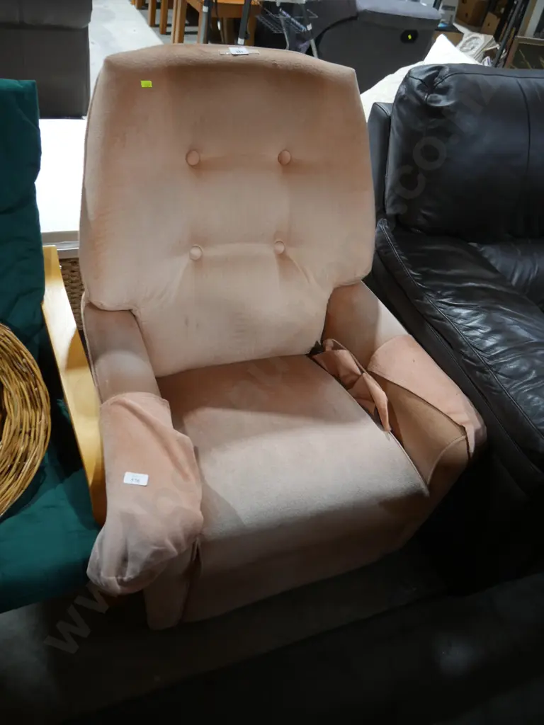 Recliner armchair Image 1++