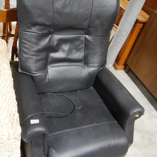 Electric armchair