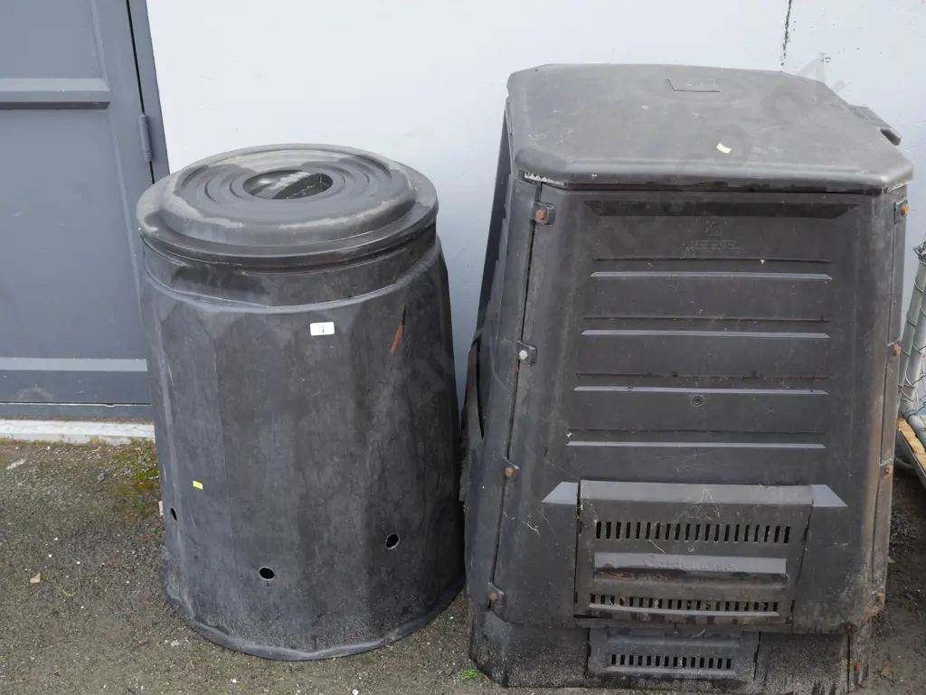 Compost bins Image 1++