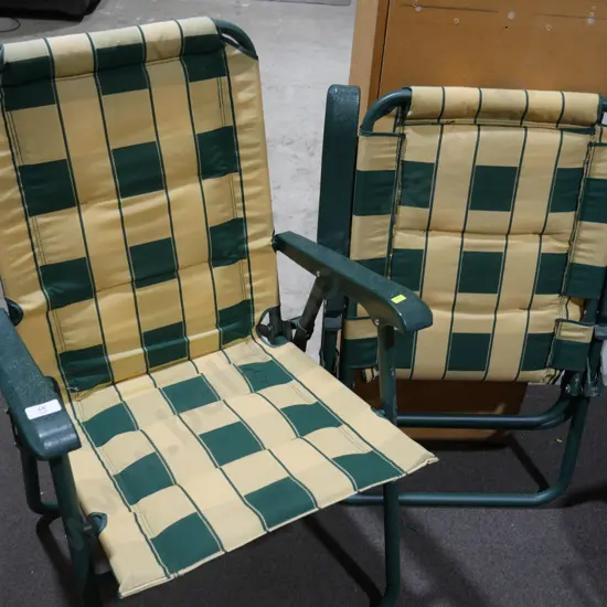 2 camp chairs