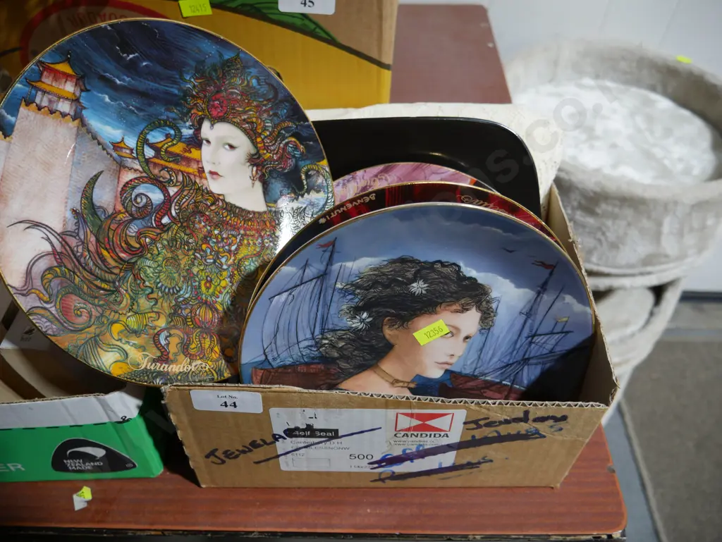 Picture plates etc Image 1++