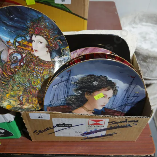 Picture plates etc