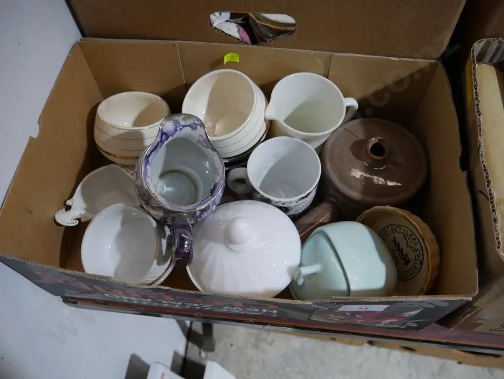 Cups, jugs etc Image 1++