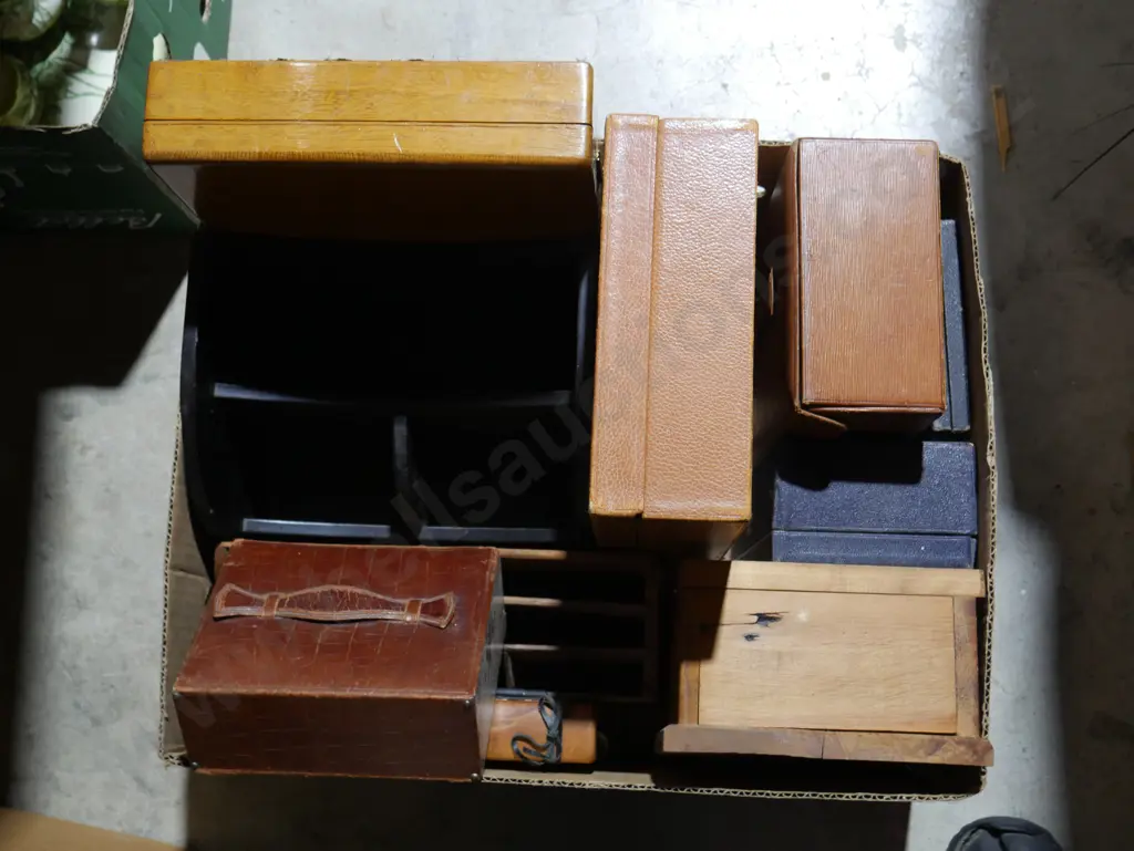 Boxes Image 1++