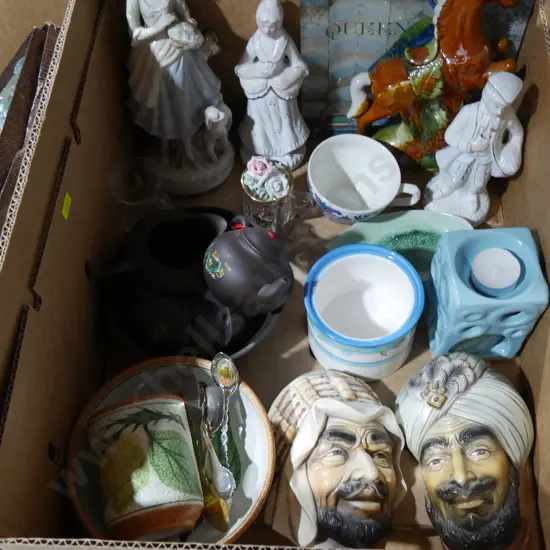 Figurines etc