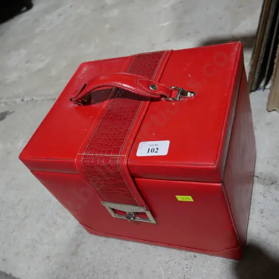 Jewellery box