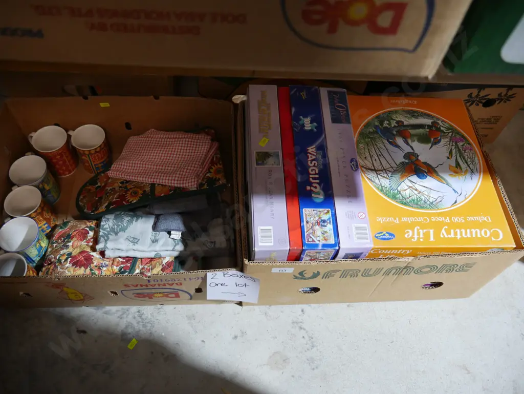 Two boxes of jigsaw puzzles etc Image 1++
