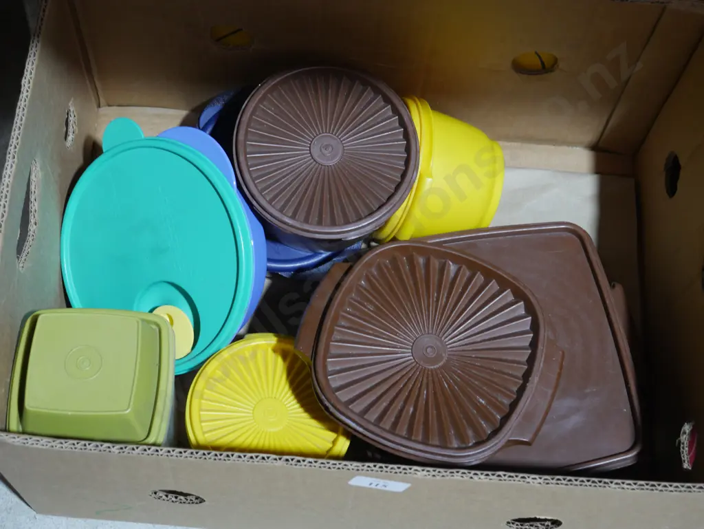 Tupperware containers Image 1++