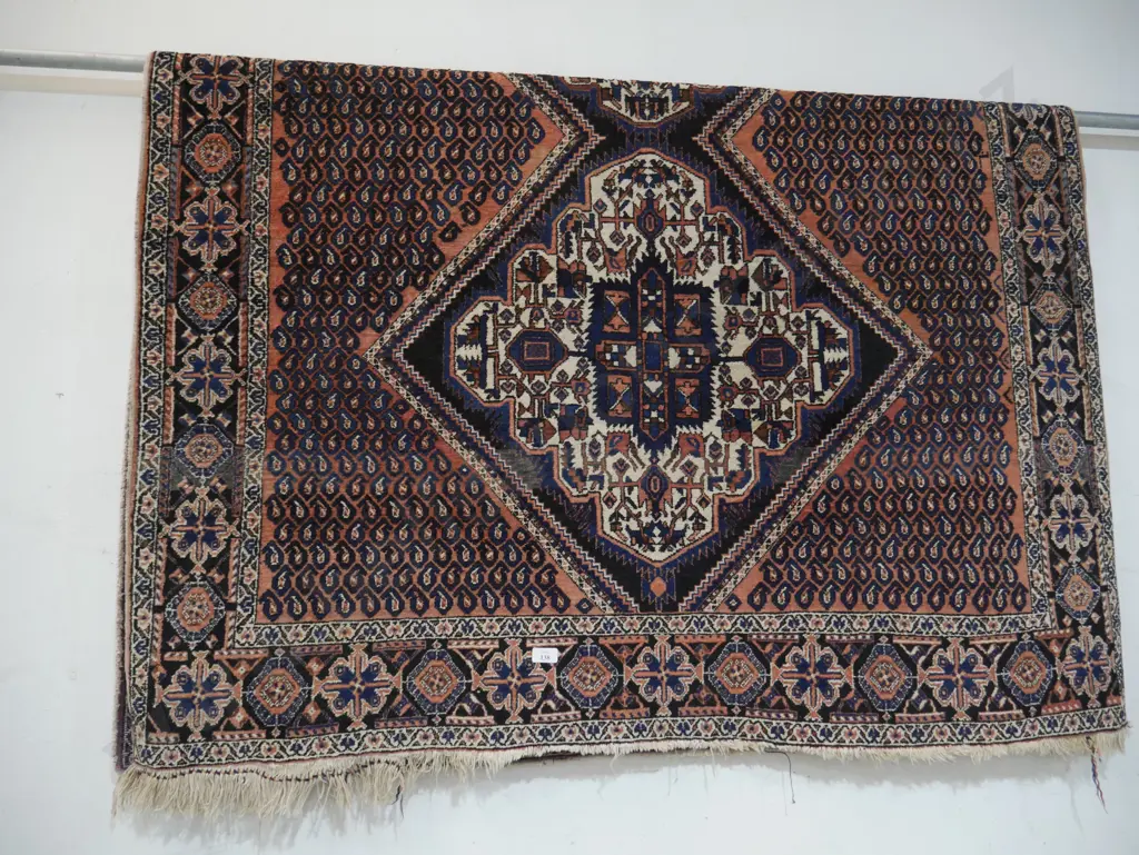 Hand knotted floor rug Image 1++