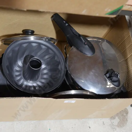 Pressure cooker cake dishes etc