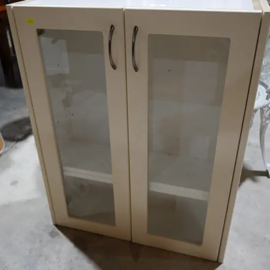 Wall cupboard