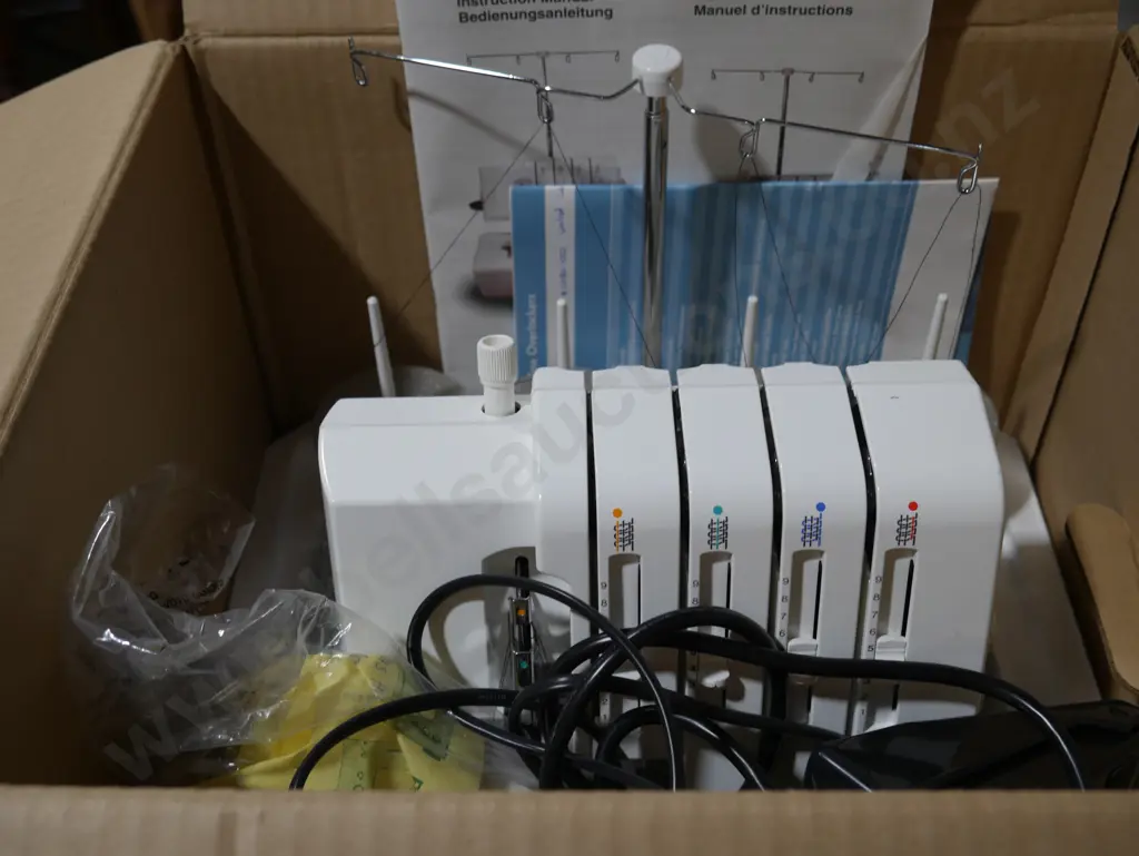 Bernina overlocker Image 1++