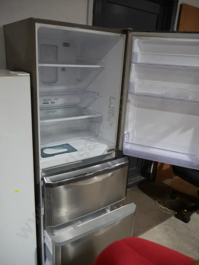 Mitsubishi  fridge freezer Image 1++