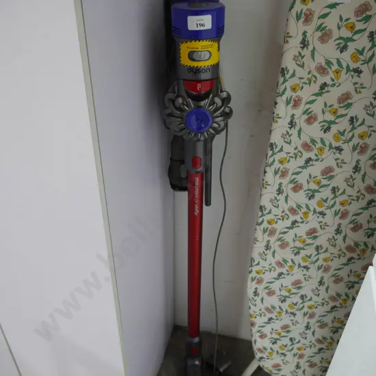 Dyson V7 stick vac