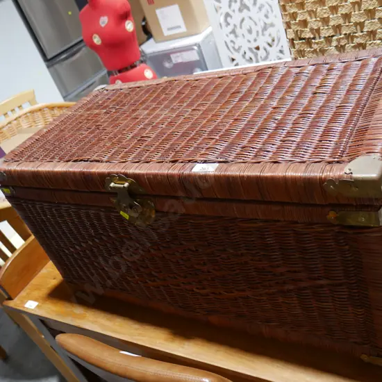 Storage trunk