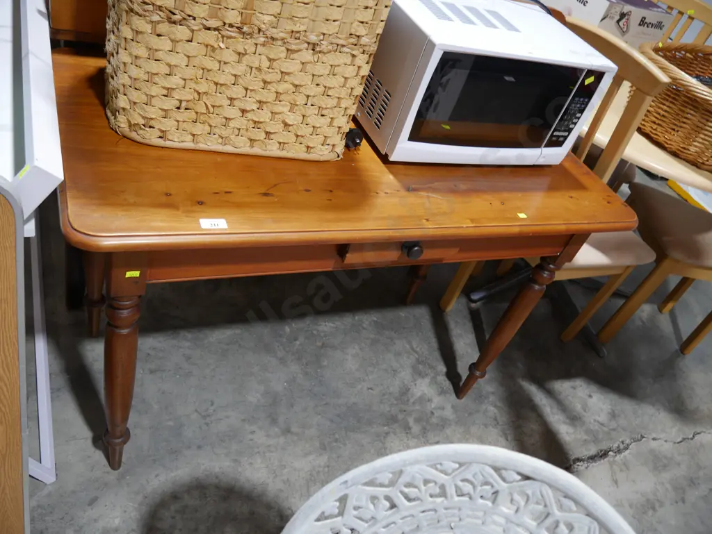 Hall table Image 1++