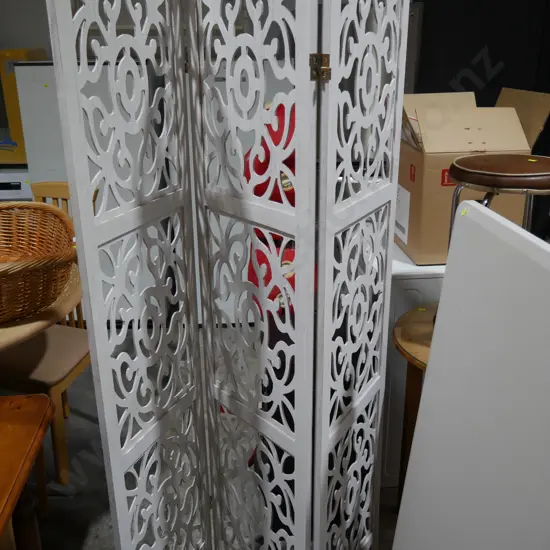 3 fold screen
