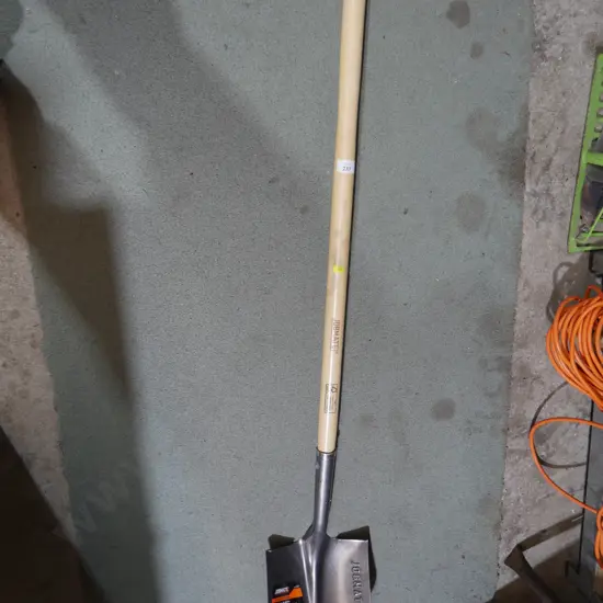 Shovel
