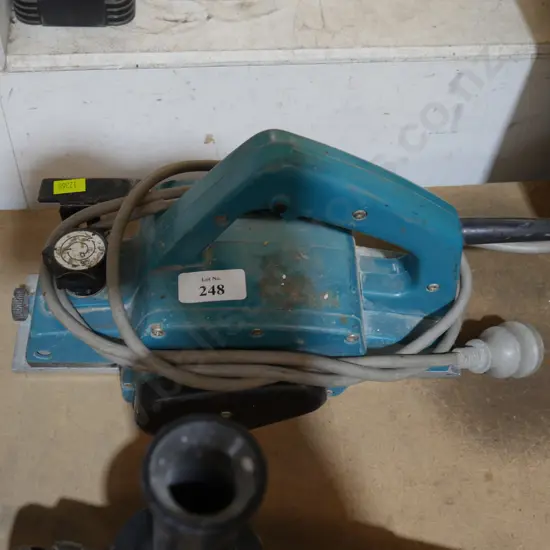 Makita planer