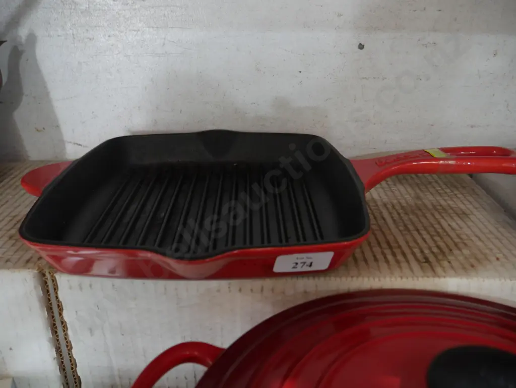 Le creuset cast iron frying pan Image 1++