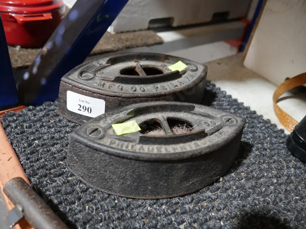 2 iron bases Image 1++