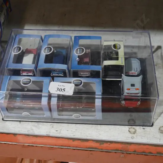 Assorted model cars