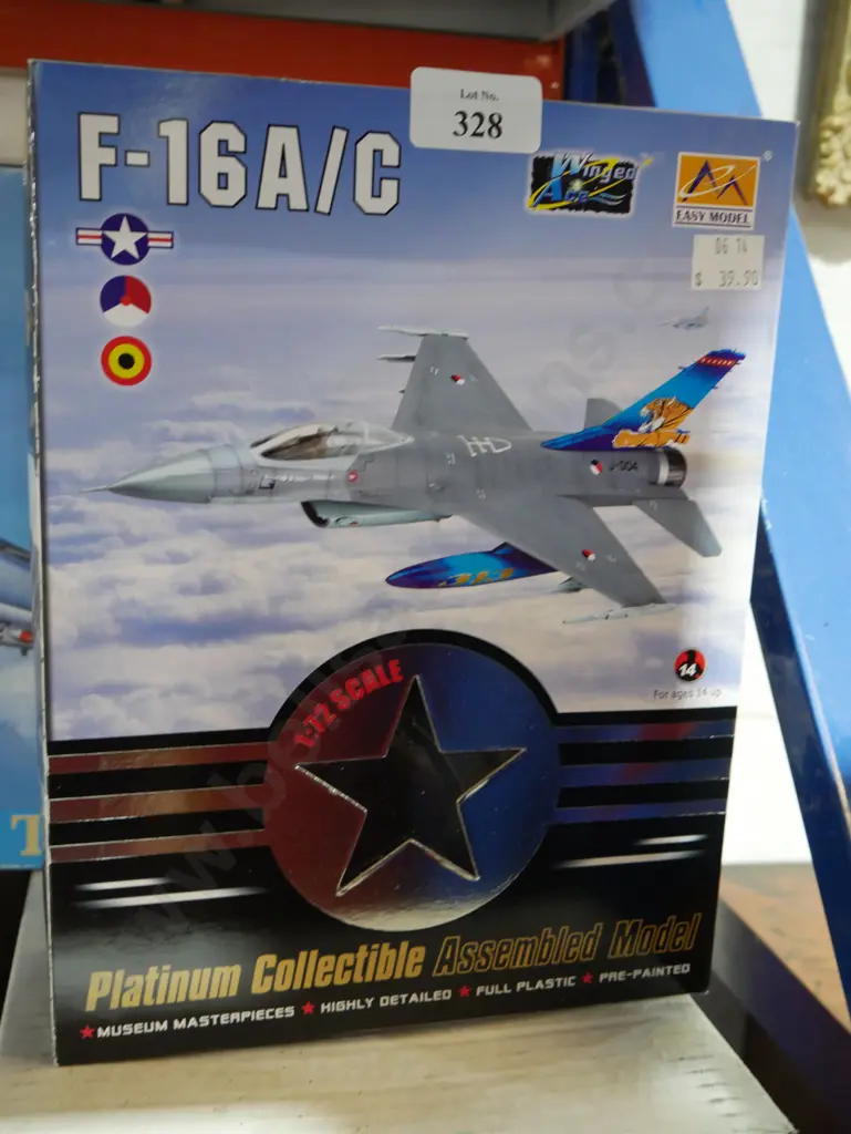 Model aircraft Image 1++