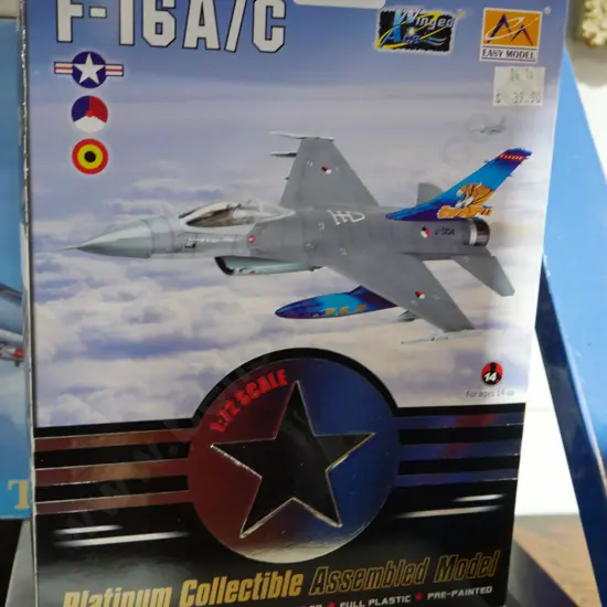 Model aircraft