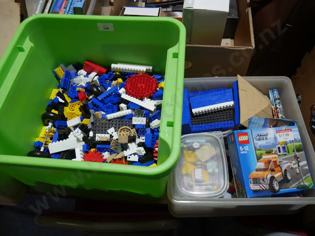 Tubs of Lego Image 1++