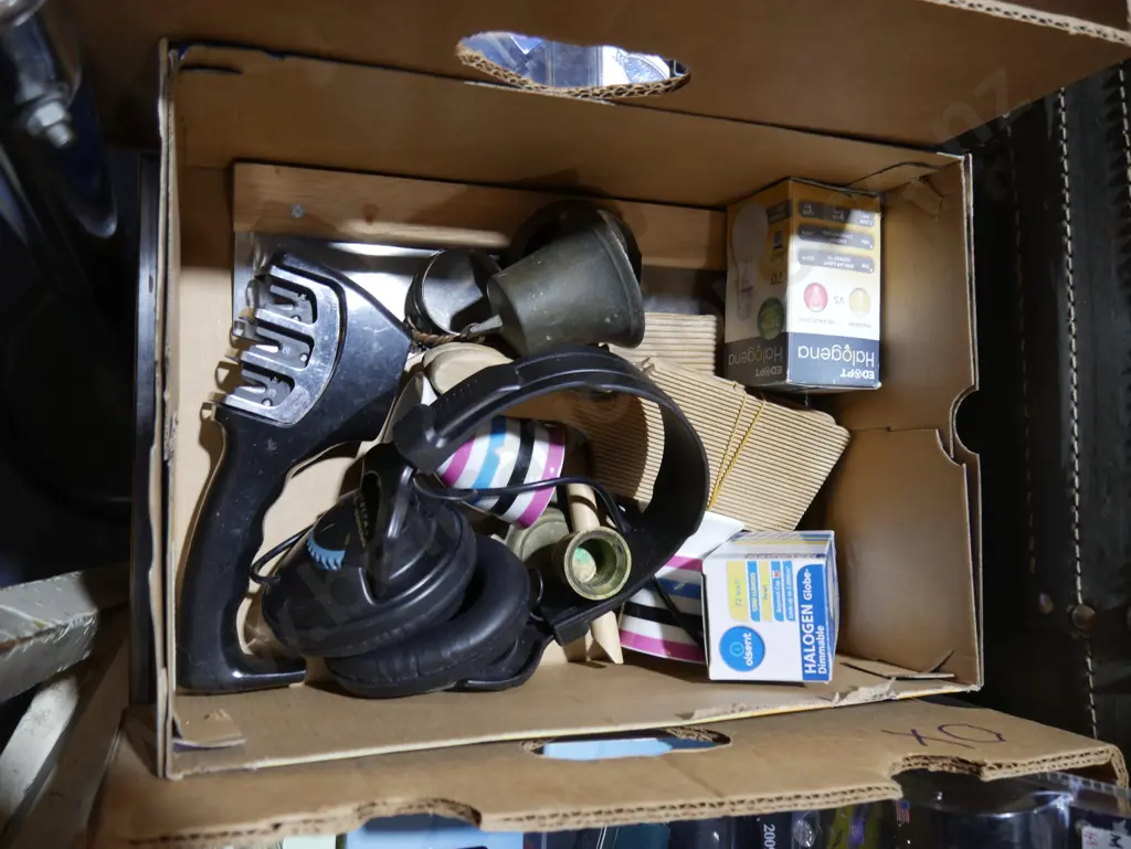 Headphones, knife sharpener etc Image 1++