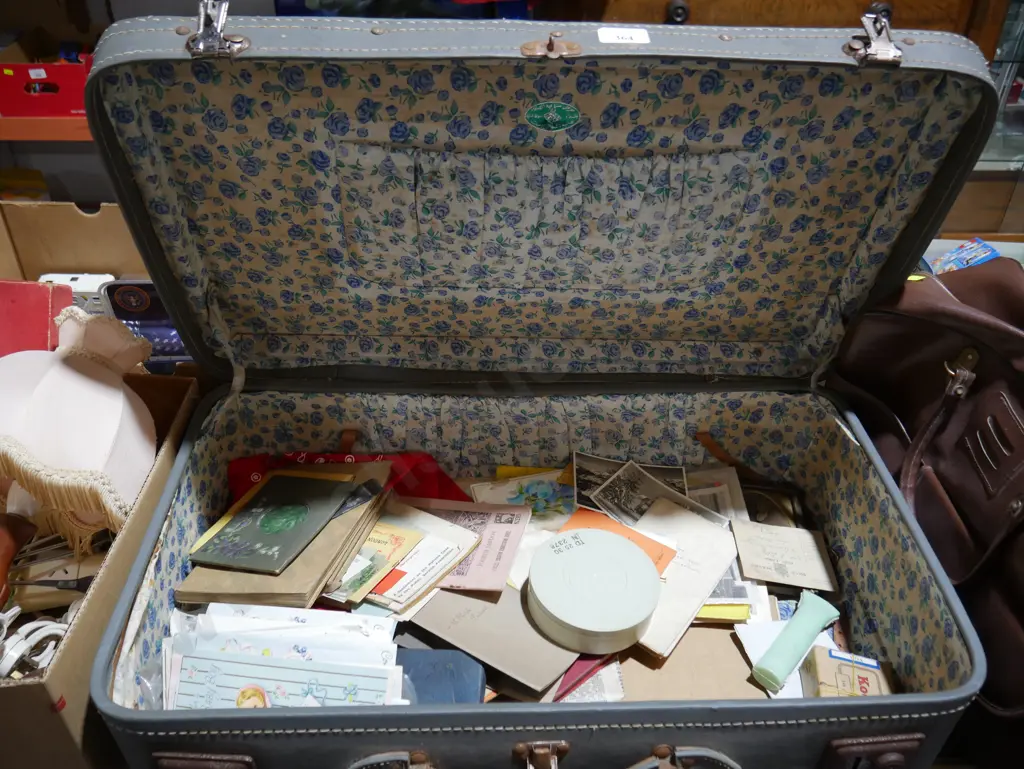 Suitcase and contents Image 1++