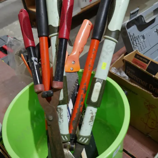 Garden loppers etc