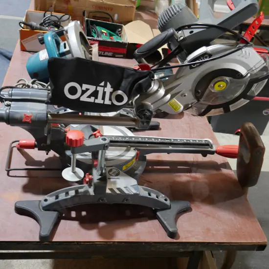 Ozito sliding compound mitre saw