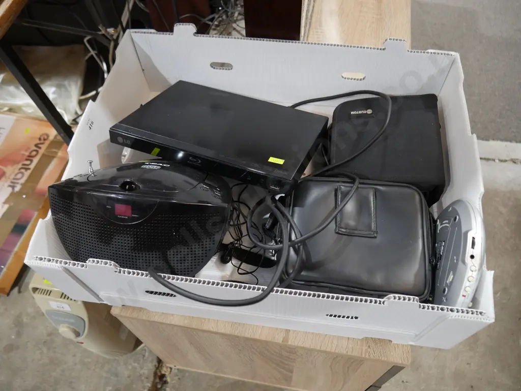 CD and DVD players Image 1++