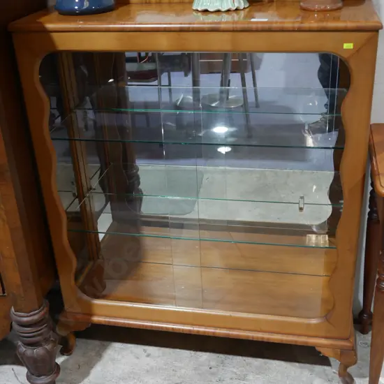 Display cabinet