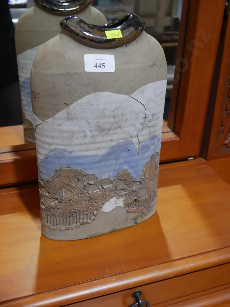 Royce McGlashan NZ studio pottery vase Image 1++