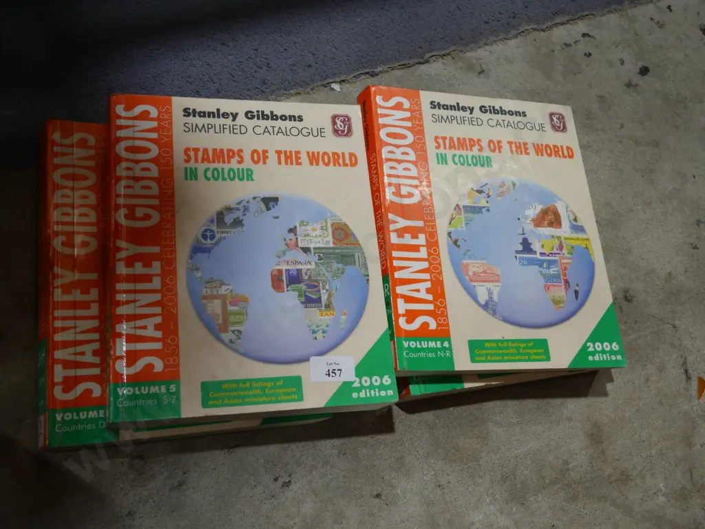 Stanley Gibbons simplified catalog stamps of the world in colour Image 1++